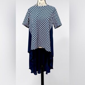 DG2 Diane Gilman Mixed Media High Low Drama Top Tunic Blue & White Size M